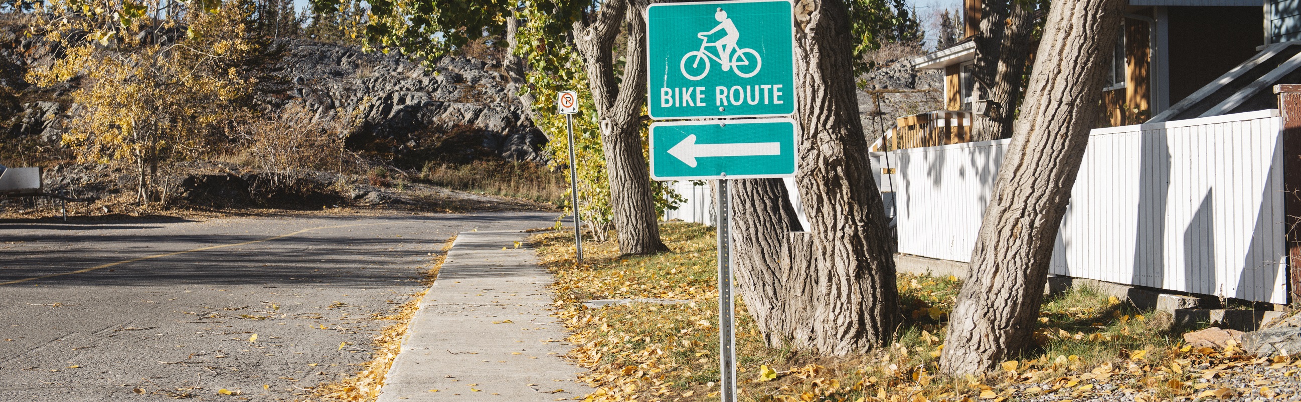 Neighbourhood bike sign